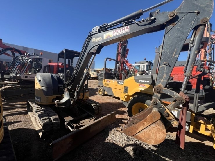 2017-deere-50g-image-5