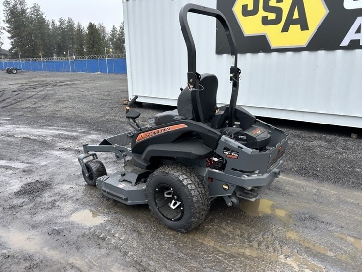 2023-spartan-srt-xde-zero-turn-mower-image-3
