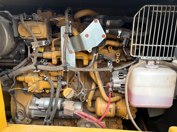 2023-caterpillar-308-image-23