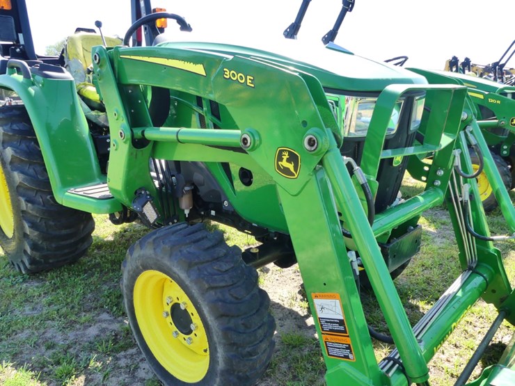 john-deere-3025e-image-11