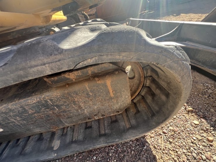 2018-deere-50g-image-13