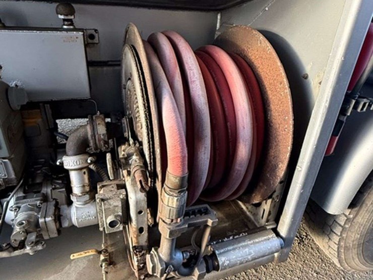 1996-ford-l8000-image-7