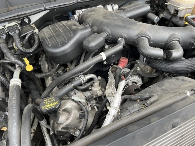 2012-ford-f550-image-12