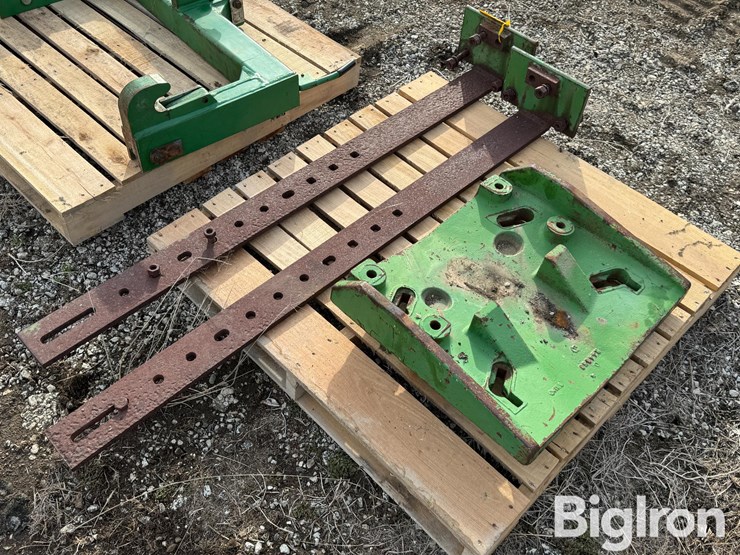 john-deere-double-stack-pad-weight-&-starter-rails-image-3
