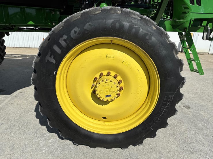 2018-john-deere-r4030-image-52