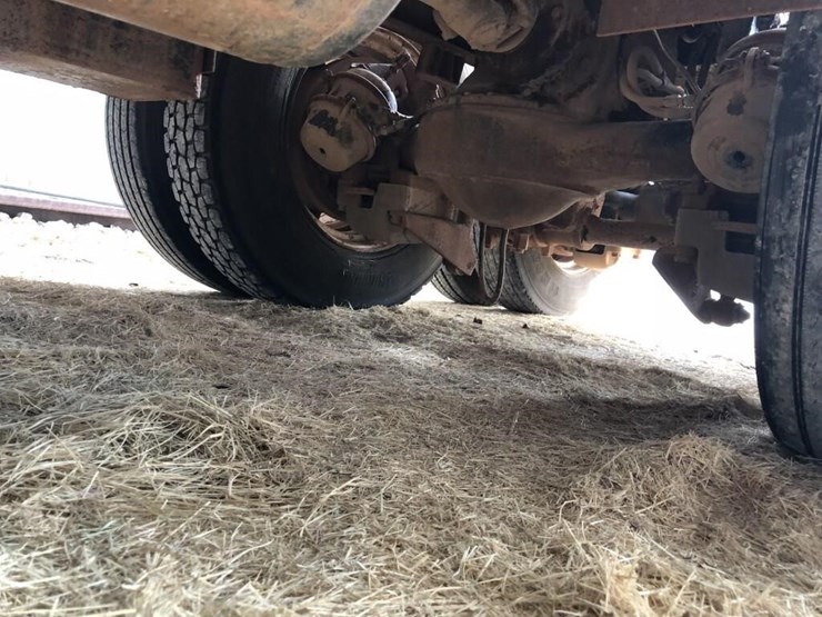 offsite--1976-mack-u-685-image-13