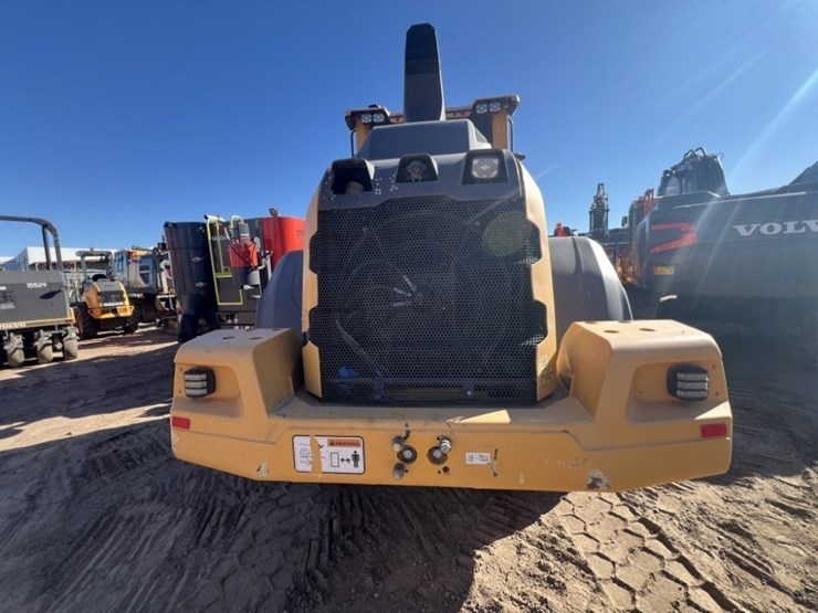 2022-volvo-l90h-image-3