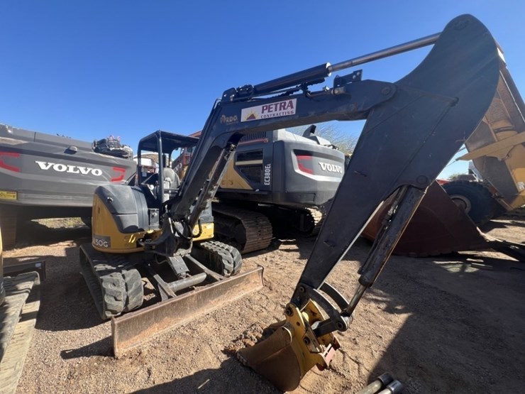 2018-deere-50g-image-5