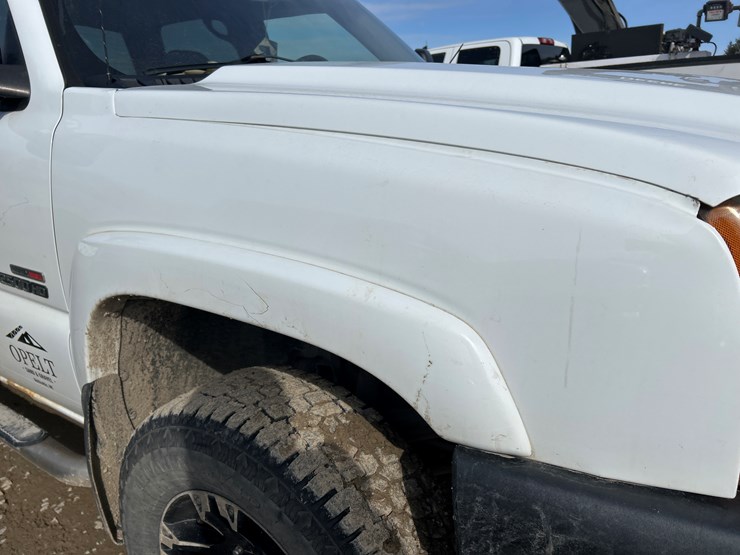 2006-chevrolet-2500-image-10