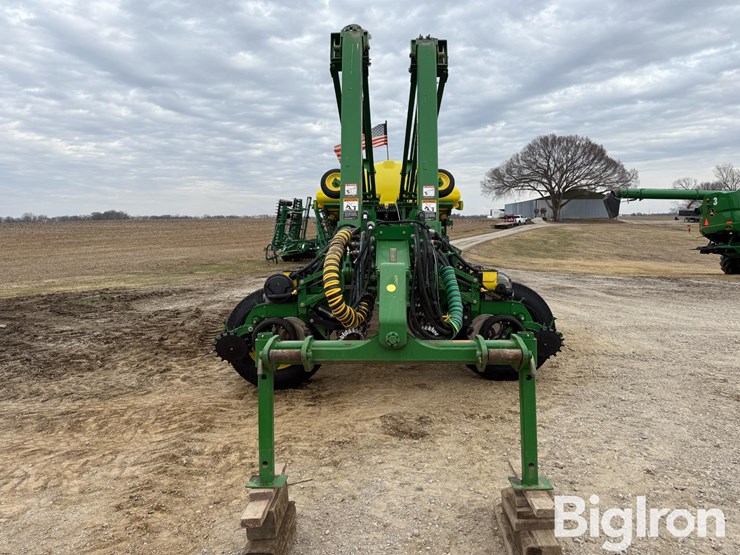 2012-john-deere-1770nt-ccs-image-2