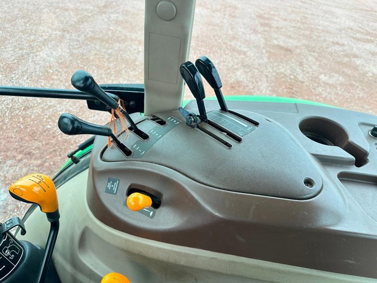 john-deere-5425-image-56