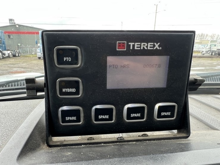 2012-ford-f550-image-32