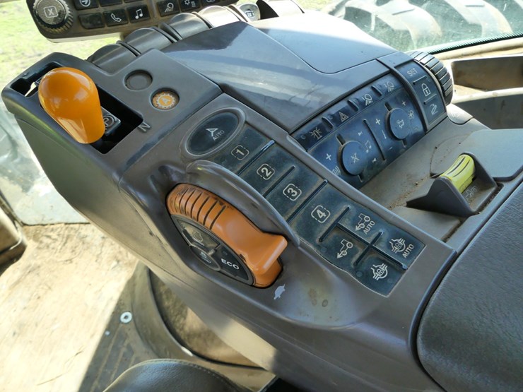 john-deere-8320r-image-13