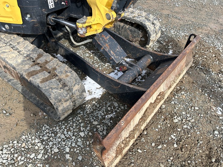 yanmar-vio35-6a-image-29