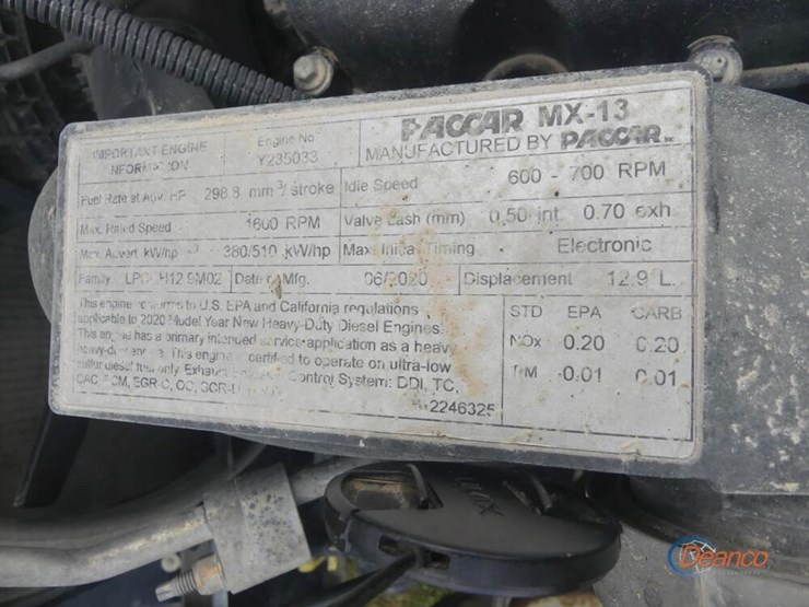 2021-peterbilt-389-image-9