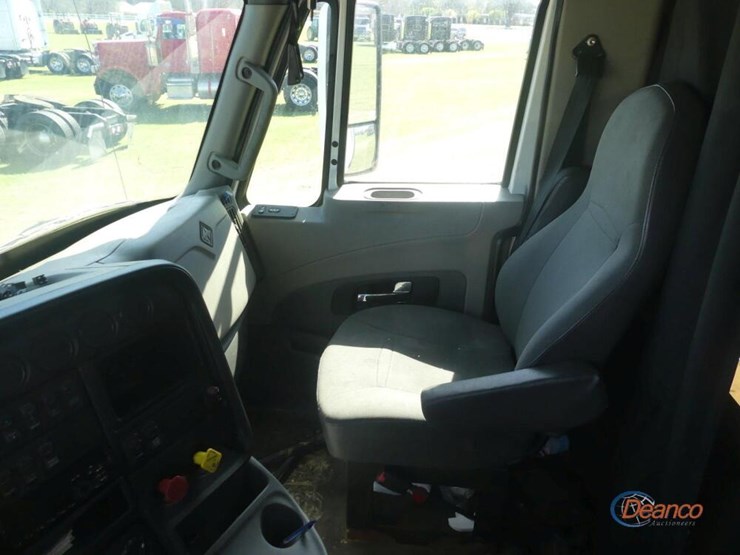 2015-international-prostar-image-16