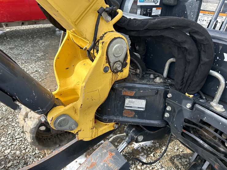 yanmar-vio35-6a-image-28