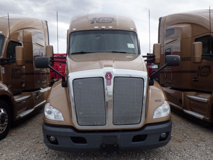 2022-kenworth-t680-image-2