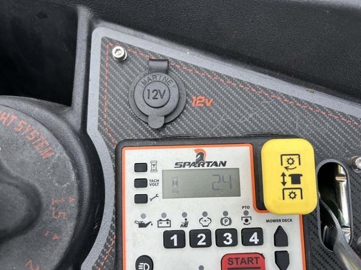 2023-spartan-srt-xde-zero-turn-mower-image-22