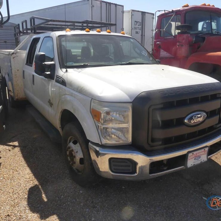 2011 FORD F350