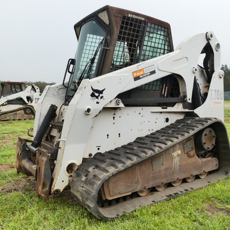 2008 BOBCAT T300