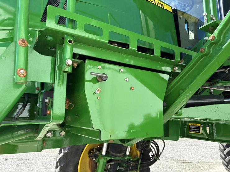 2018-john-deere-r4030-image-43