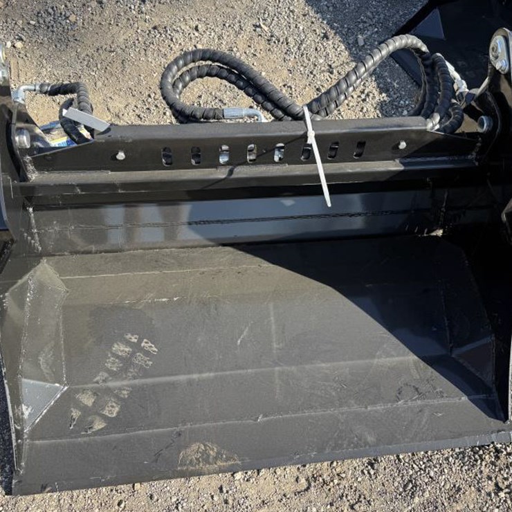 #239 • Mini Skid Steer 4 in 1 Bucket