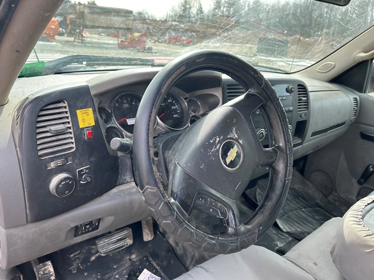 2012-chevrolet-silverado-2500-lt-image-47