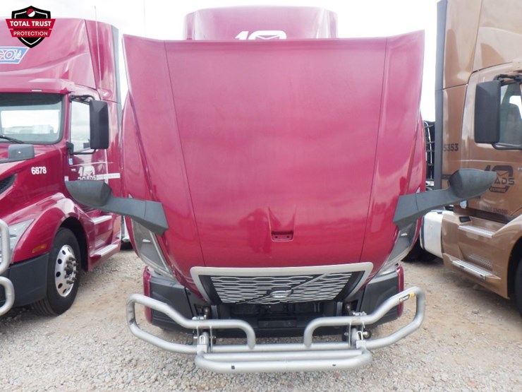 2023-volvo-vnl-300-image-23