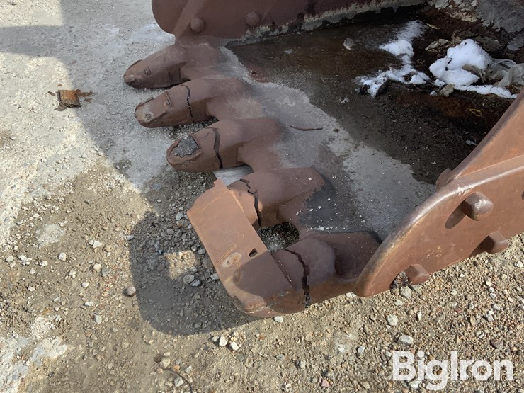 komatsu-pc200-image-18