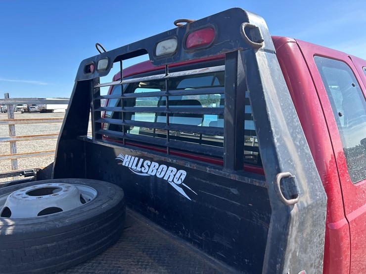 2011-ford-f550-image-29