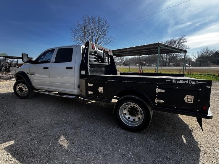 2014-dodge-ram-5500-image-6