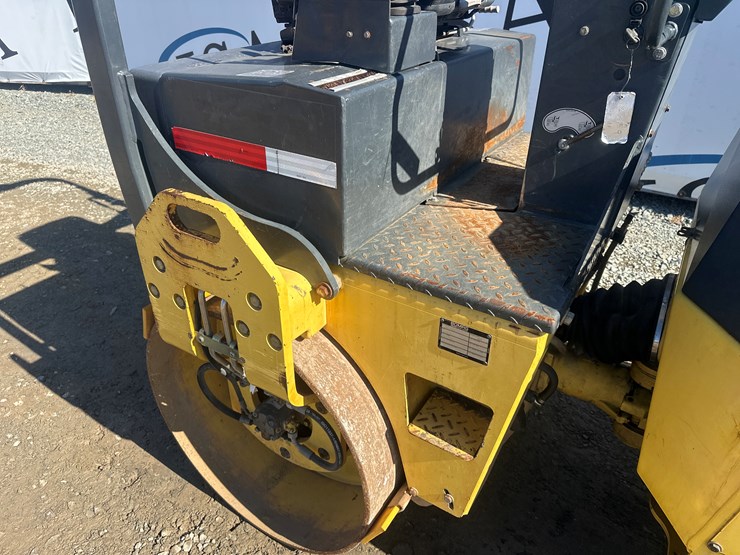 2012-bomag-bw138ad-image-21