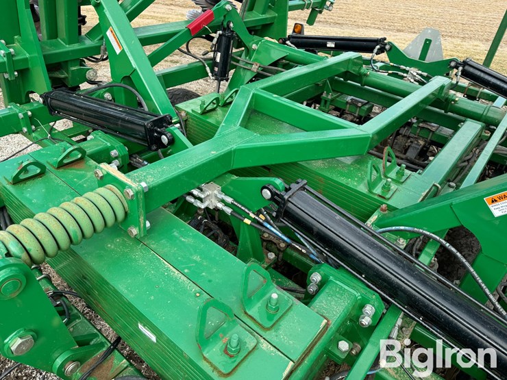 great-plains-3000tm-image-14