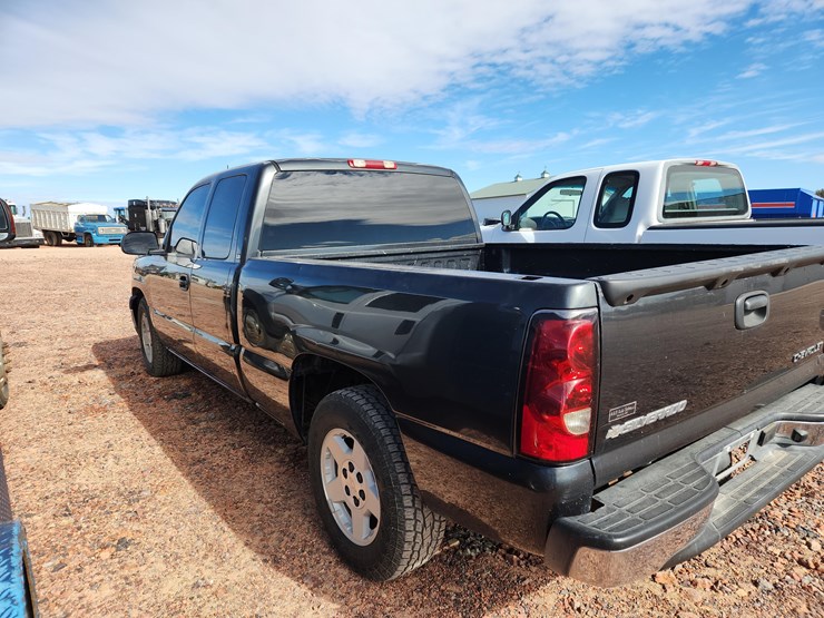 2005-chevrolet-silverado-1500-image-7