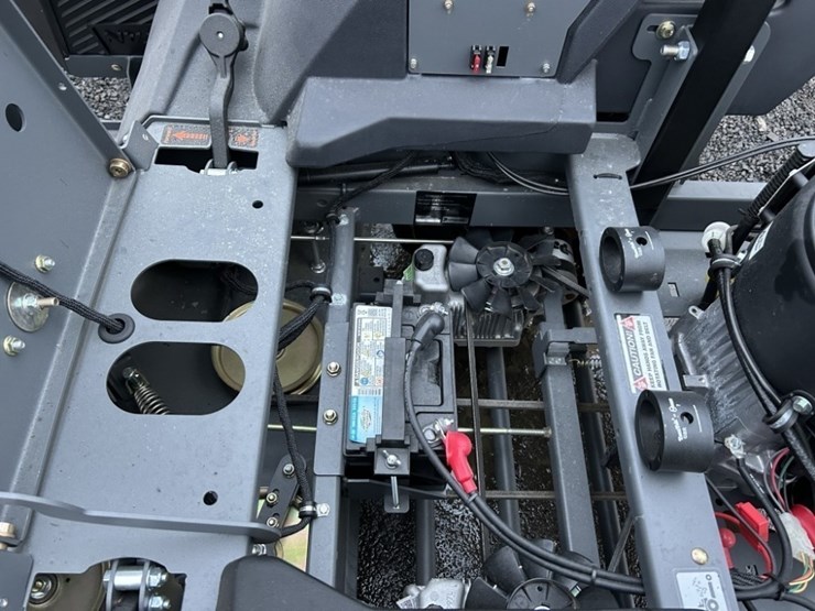 2024-spartan-rt-pro-zero-turn-mower-image-24