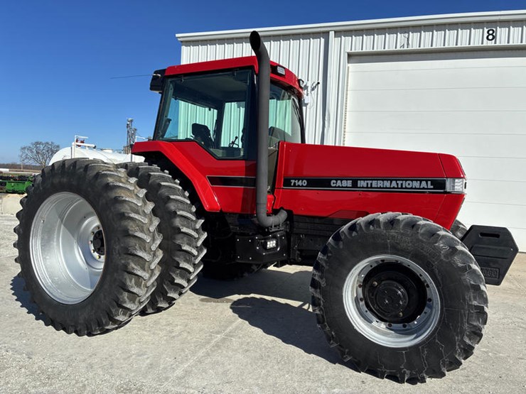 1989-case-ih-7140-image-1