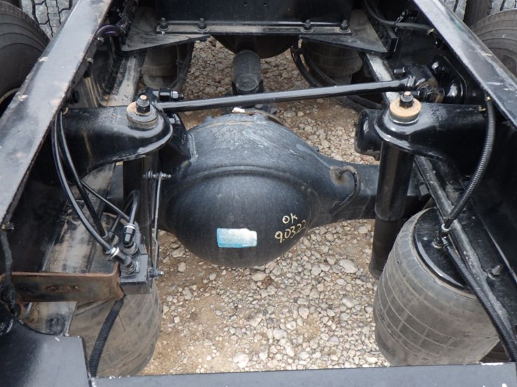 2022-kenworth-t680-image-9