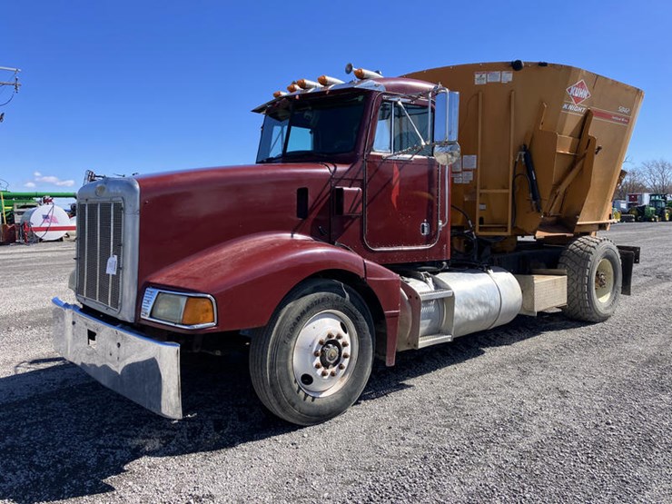 1990-peterbilt-377-image-1