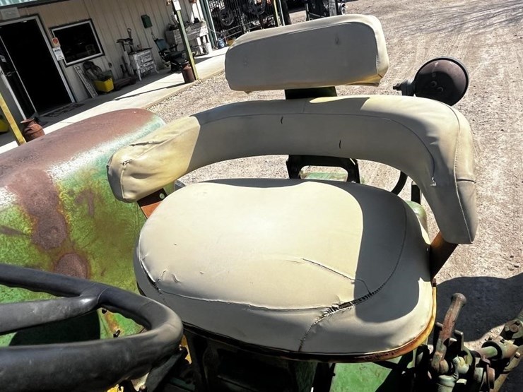 john-deere-4020-image-8