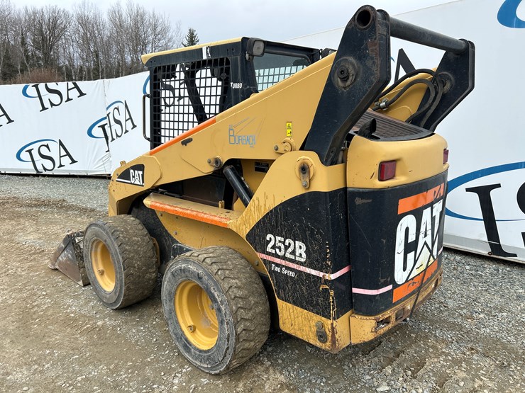 caterpillar-252b-image-3