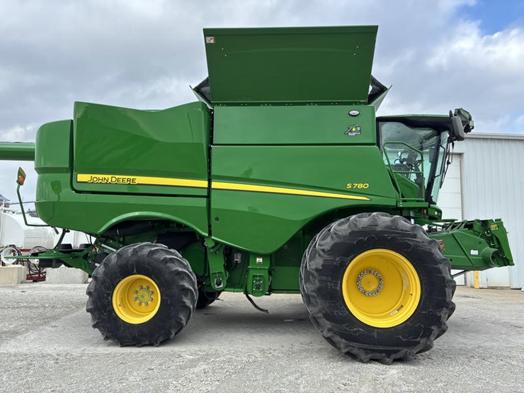 2022-john-deere-s780-image-3