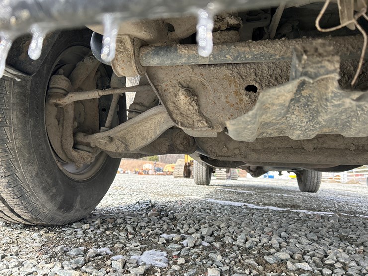 2012-chevrolet-silverado-2500-lt-image-35