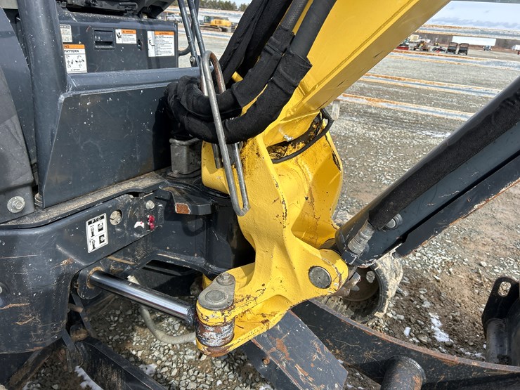 yanmar-vio35-6a-image-27