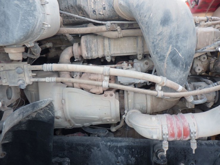 2014-freightliner-coronado-image-24