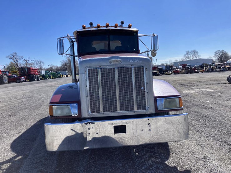 1990-peterbilt-377-image-2
