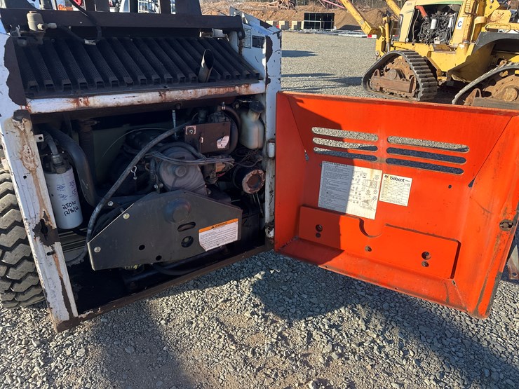 bobcat-742b-image-30