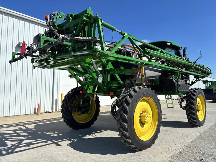 2018-john-deere-r4030-image-6