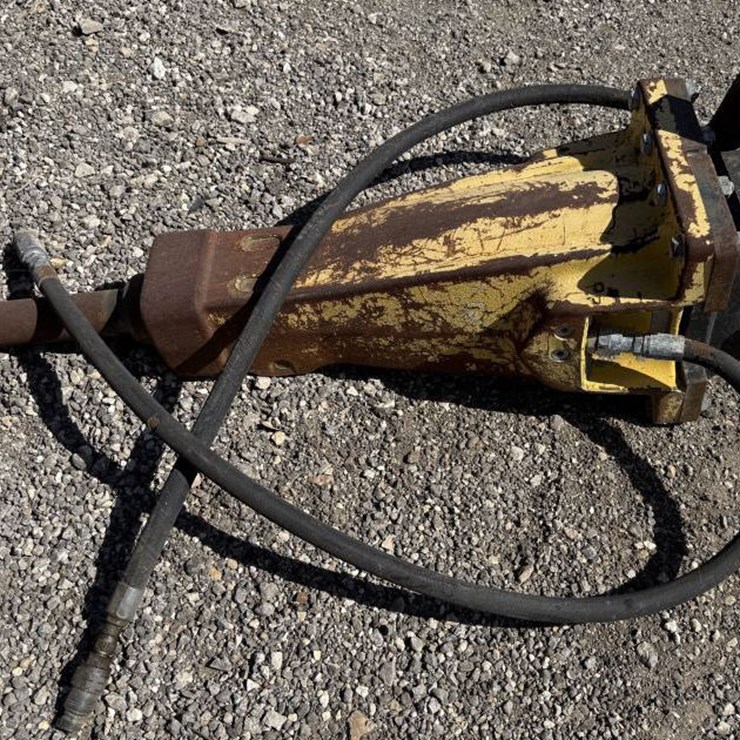 #68 • B&D Fabricators Excavator Hydraulic Breaker