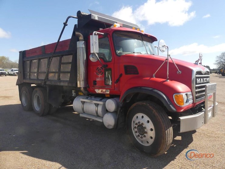 2006-mack-granite-cv713-image-1